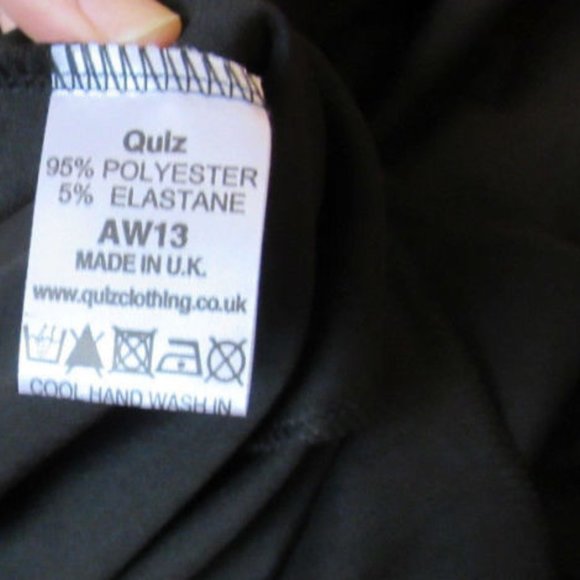 Vintage Black and White Dress with Attached Necklace by Quiz UK 8 = US Size 4 - Picture 8 of 10